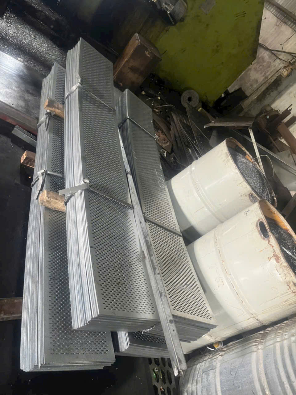 tôn đột lỗ